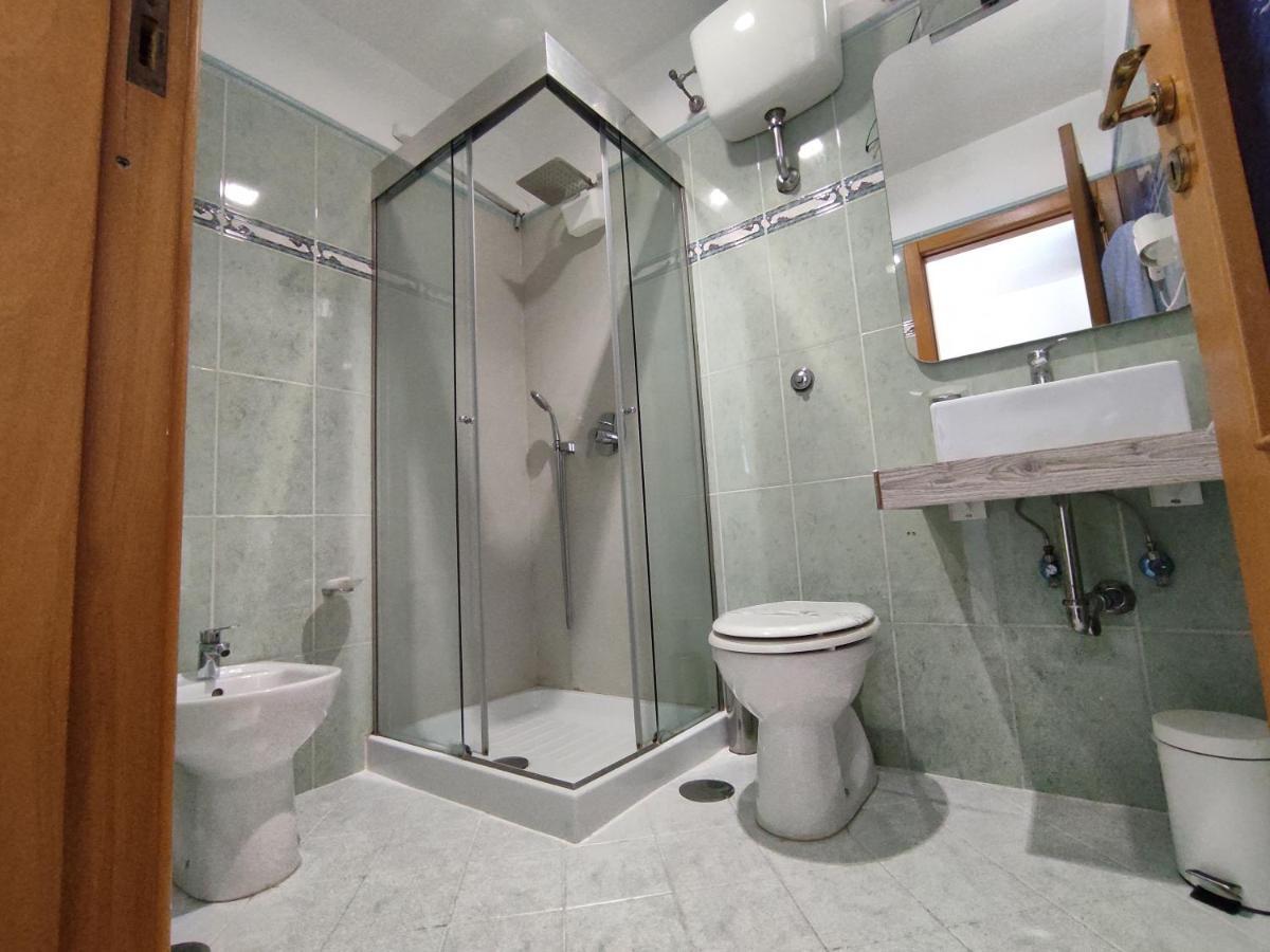 Hotel Darsena Pozzuoli Ngoại thất bức ảnh